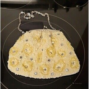 Vintage Pearl Beaded Rhinestone & Floral Accent Off White Clutch Purse